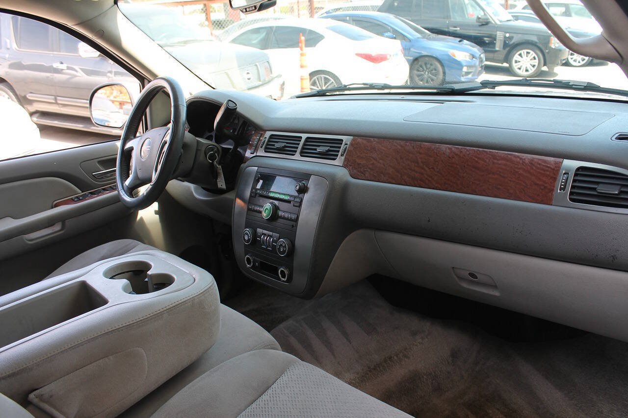 Used 2007 GMC Yukon SLE RWD image 30