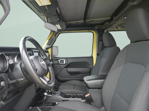Used 2023 Jeep Wrangler Unlimited Sport AWD/4WD image 23