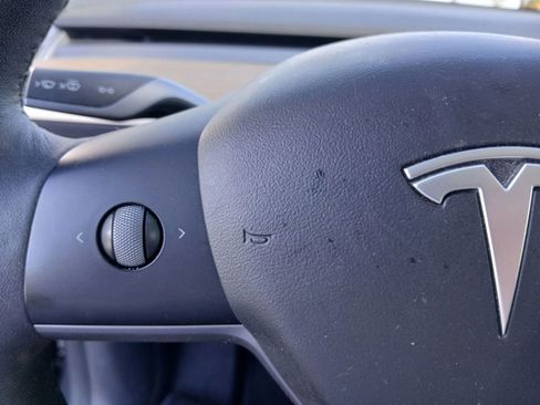 Used 2021 Tesla Model Y 2WD image 29