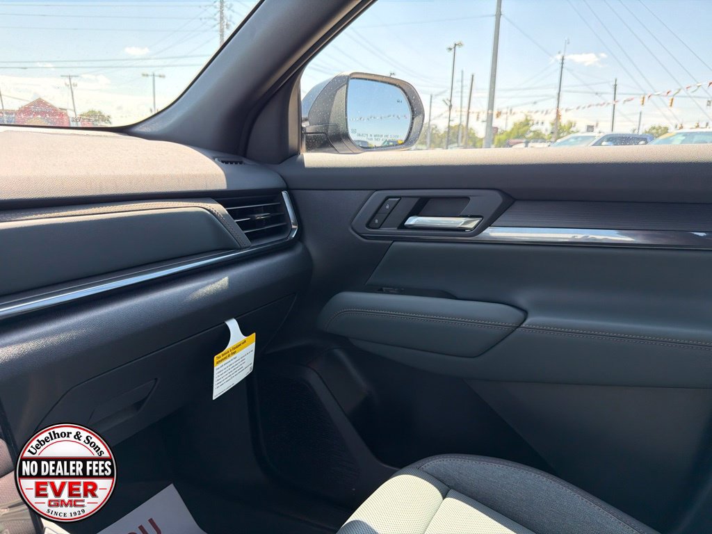 New 2027 GMC Terrain AT4 w/ Convenience Package III AWD/4WD image 33