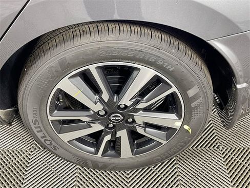 New 2025 Nissan Versa SV w/ Trunk Package image 20