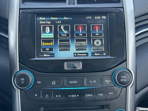 Used 2016 Chevrolet Malibu LT w/ Power Convenience Package image 9