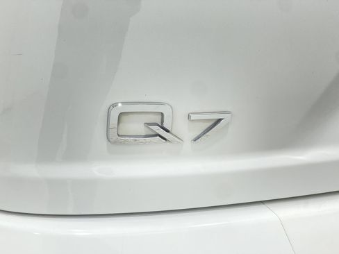 Used 2019 Audi Q7 3.0T Prestige w/ Prestige Package AWD/4WD image 41