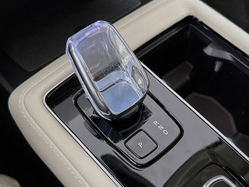 New 2026 Volvo XC90 T8 Ultra w/ Protection Package AWD/4WD image 17