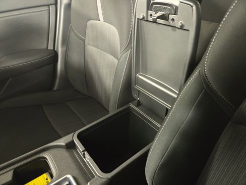 Used 2025 Nissan Sentra SV w/ All-Weather Package image 27