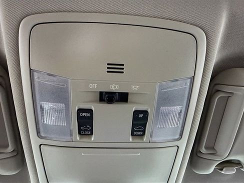 Certified 2018 Toyota RAV4 Limited w/ Advanced Technology Package image 18