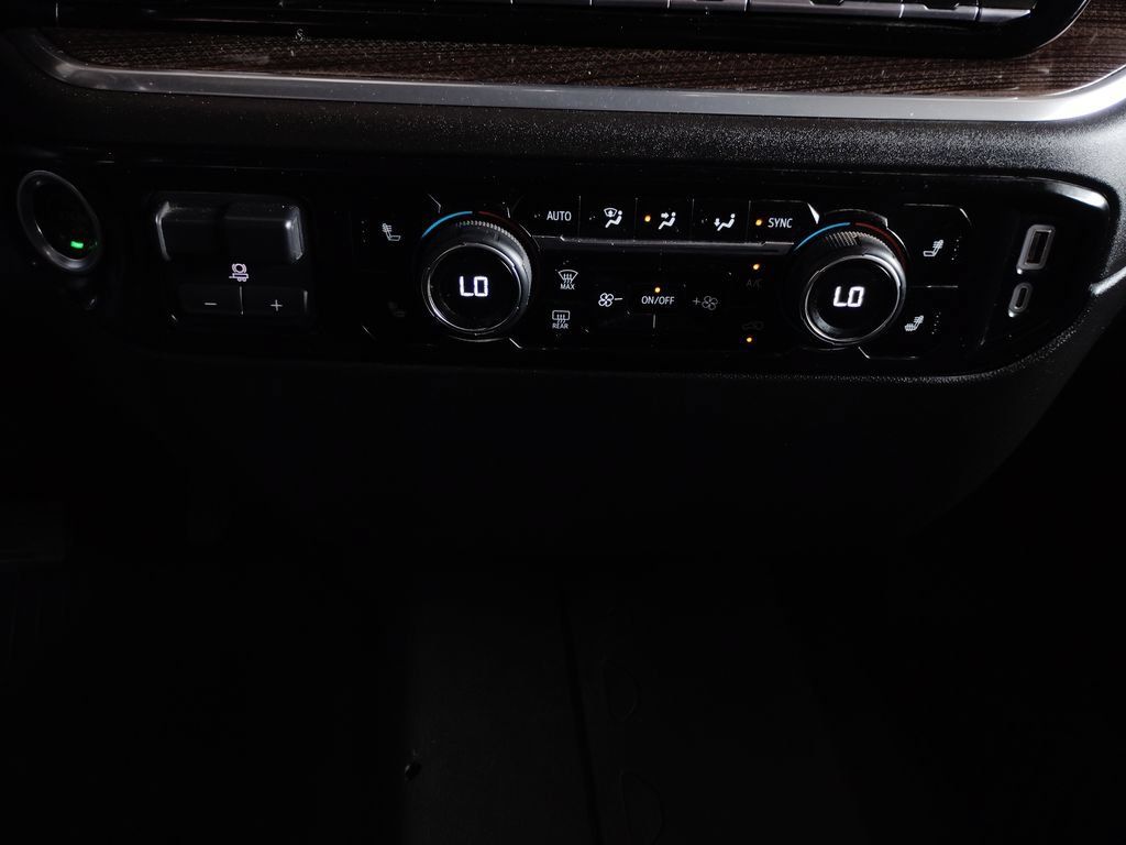 Used 2025 Chevrolet Silverado 2500 LT AWD/4WD image 36