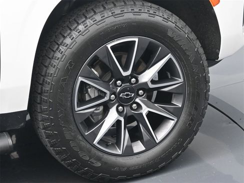 Used 2021 Chevrolet Tahoe Z71 w/ Z71 Off-Road Package image 6