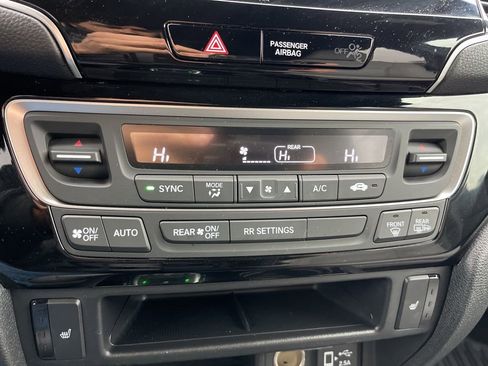 Certified 2019 Honda Passport Touring image 16