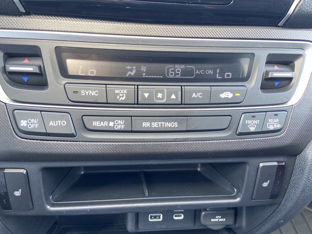 Used 2025 Honda Ridgeline TrailSport image 32