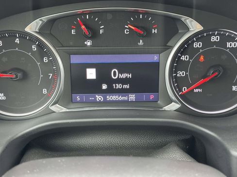 Certified 2022 GMC Acadia AT4 w/ Preferred Package image 25