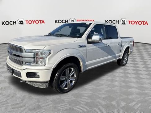 Used 2018 Ford F150 Platinum w/ Equipment Group 701A Luxury image 3