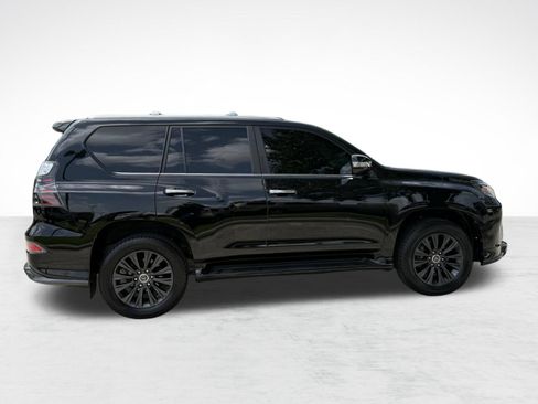 Used 2023 Lexus GX 460 Premium w/ Accessory Package AWD/4WD image 8