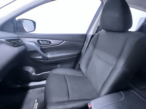 Used 2022 Nissan Rogue Sport S image 34