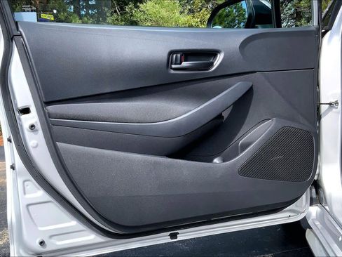 Used 2023 Toyota Corolla LE image 22