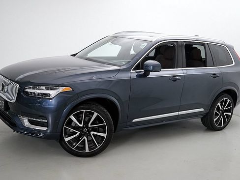 Certified 2023 Volvo XC90 B6 Plus w/ Protection Package Premier AWD/4WD image 3