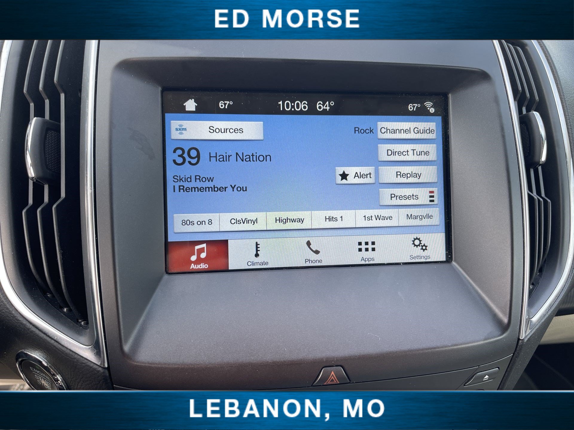 Used 2018 Ford Edge Titanium w/ Cold Weather Package AWD/4WD image 13