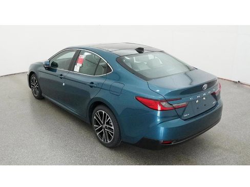 New 2026 Toyota Camry XLE image 5