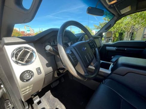 Used 2016 Ford F250 Lariat w/ Lariat Ultimate Package image 29