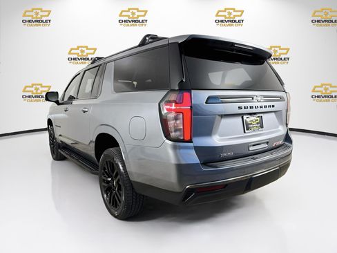 Used 2022 Chevrolet Suburban RST w/ Luxury Package AWD/4WD image 6