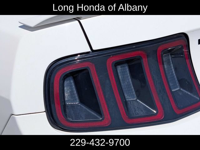 Used 2013 Ford Mustang Premium RWD image 9
