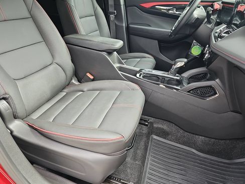 Certified 2025 Chevrolet TrailBlazer RS w/ Convenience Package AWD/4WD image 13