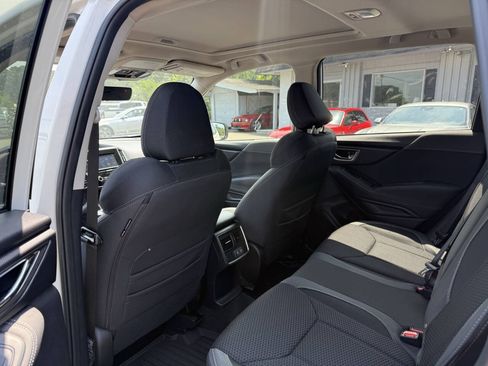 Used 2024 Subaru Forester Premium w/ POP Package 1 AWD/4WD image 18