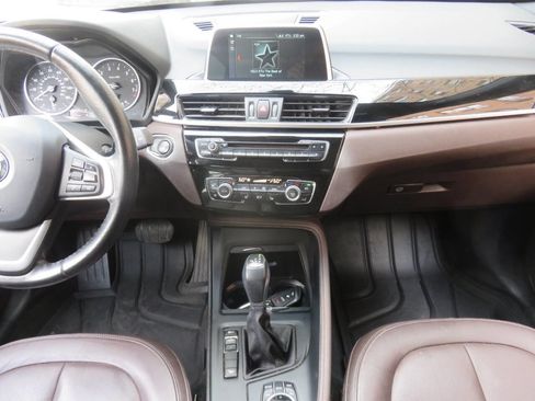 Used 2018 BMW X1 xDrive28i image 16