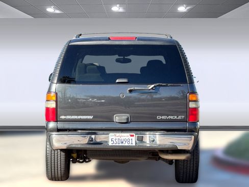Used 2005 Chevrolet Suburban LS w/ Cargo Package image 9