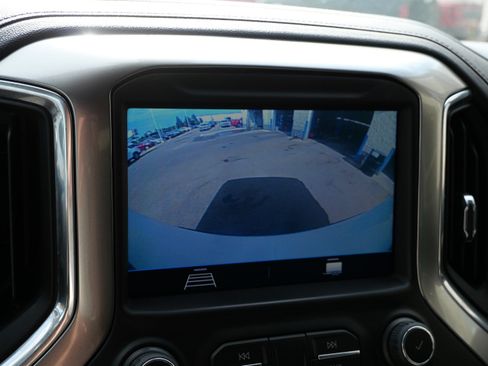 Used 2021 Chevrolet Silverado 1500 LT AWD/4WD image 38