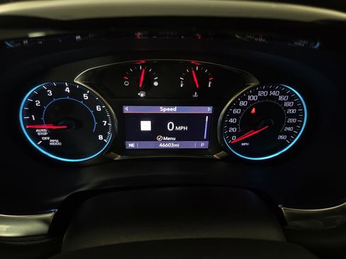 Used 2022 Chevrolet Traverse LT AWD/4WD image 18