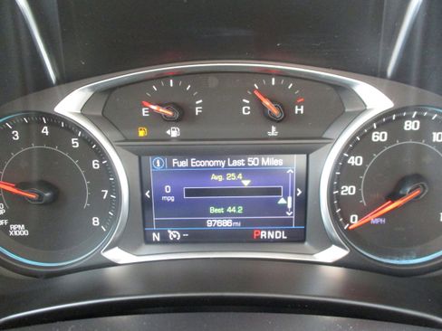 Used 2019 Chevrolet Equinox LT FWD image 14