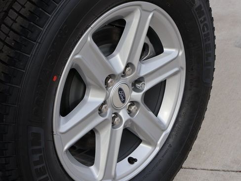 New 2025 Ford F150 XLT w/ Equipment Group 302A MID image 38