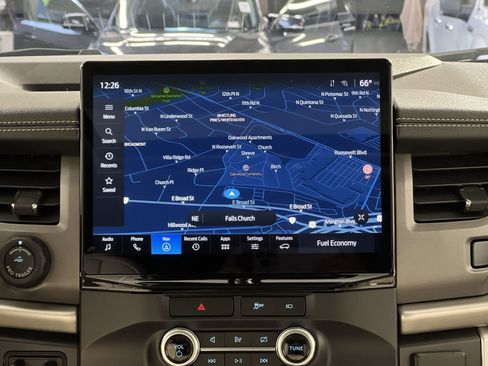 Used 2022 Ford Expedition Max XLT image 20