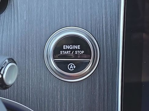 New 2026 Mercedes-Benz C 300 4MATIC Sedan image 19