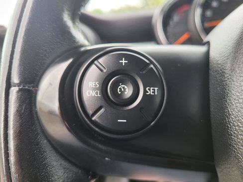 Used 2019 MINI Cooper Convertible w/ Premium Package FWD image 56