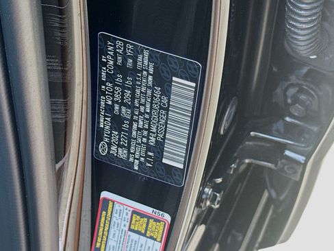 Used 2024 Hyundai Elantra SEL FWD image 34