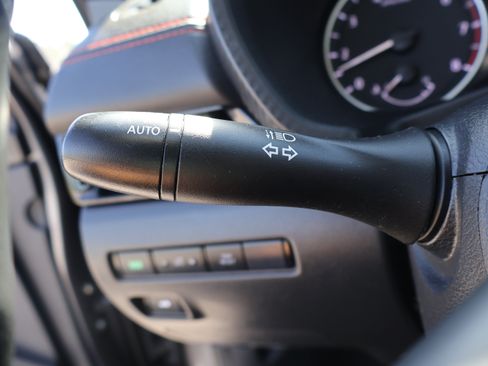 Used 2024 Nissan Sentra SR FWD image 32