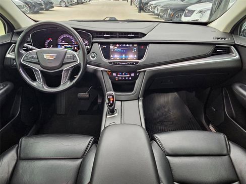 Used 2019 Cadillac XT5 Luxury FWD image 11