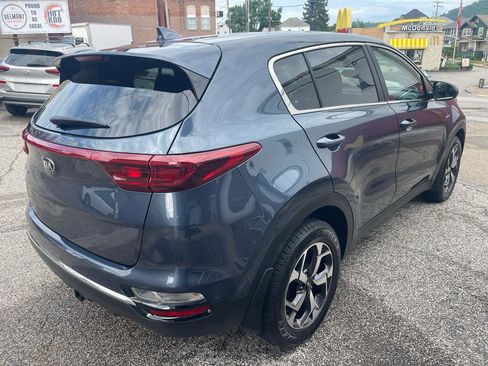 Used 2022 Kia Sportage LX AWD/4WD image 5