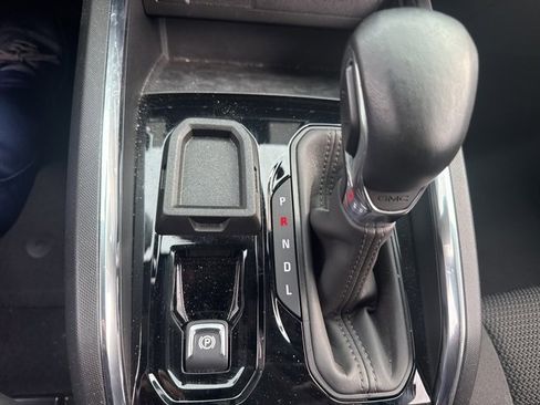 Used 2024 GMC Canyon Elevation w/ Convenience Package image 24