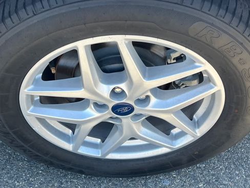 Used 2022 Ford Edge SEL image 22