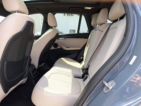 Used 2021 BMW X1 sDrive28i w/ Convenience Package image 10