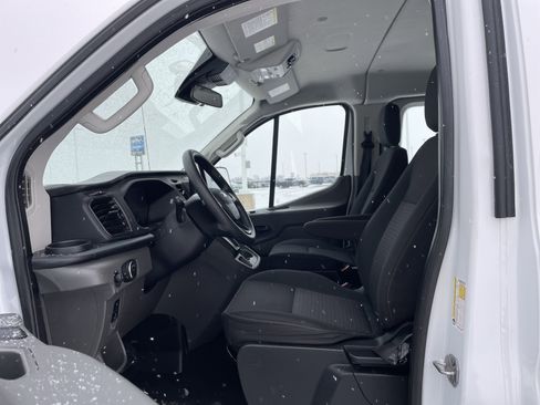 Used 2022 Ford Transit 350 XLT image 17