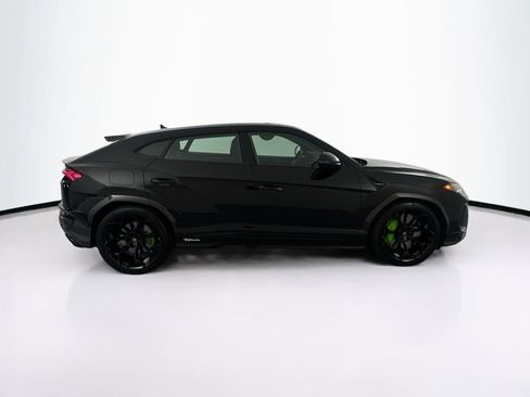Used 2024 Lamborghini Urus Performante AWD/4WD image 4