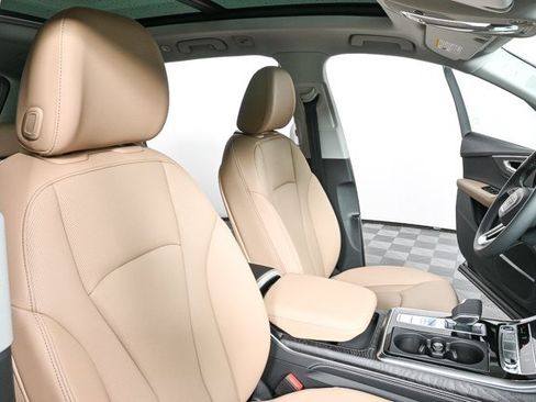 New 2025 Audi Q7 3.0T Premium Plus image 24