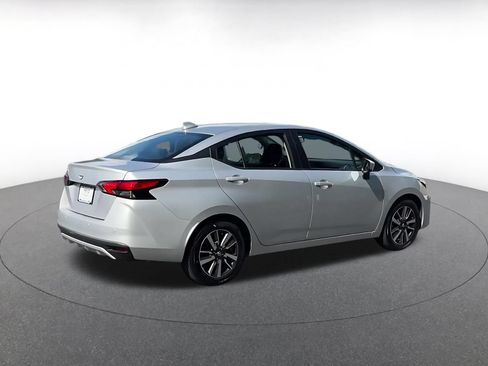 Used 2025 Nissan Versa SV FWD image 15