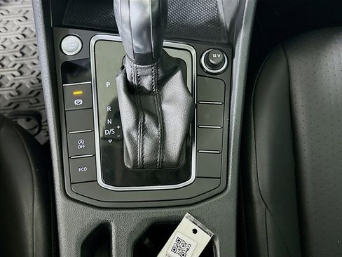 Used 2020 Volkswagen Jetta SE FWD image 24
