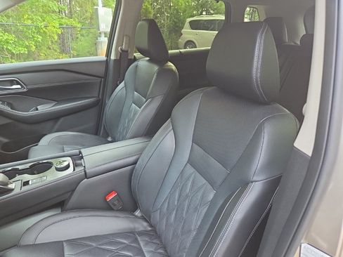 Used 2026 Nissan Rogue Platinum w/ Platinum Premium Package AWD/4WD image 15