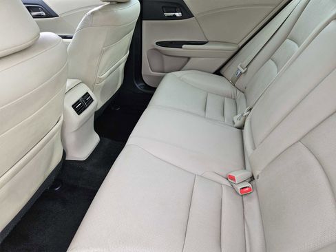 Used 2015 Honda Accord EX-L image 29